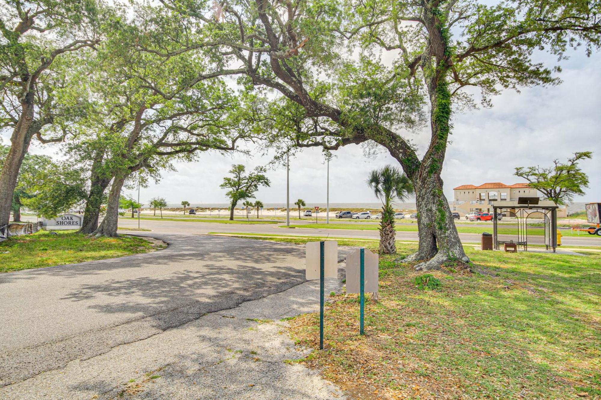 Airy Biloxi Condo With Patio Walk To Beach! Exteriér fotografie